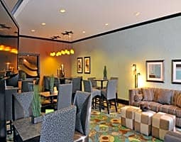 La Quinta Inn & Suites by Wyndham Dallas Grand Prairie South