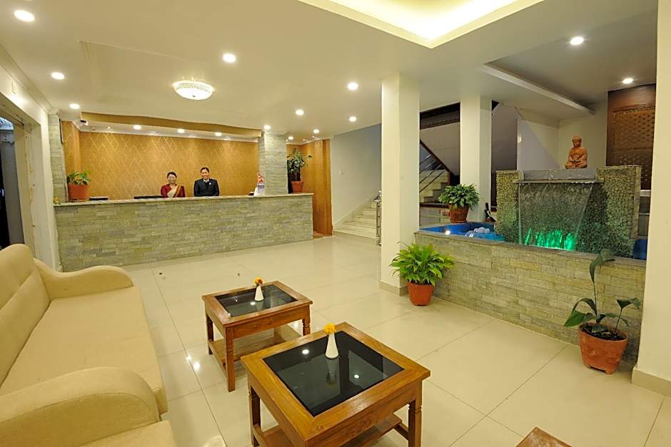 Hotel Pokhara Village & SPA