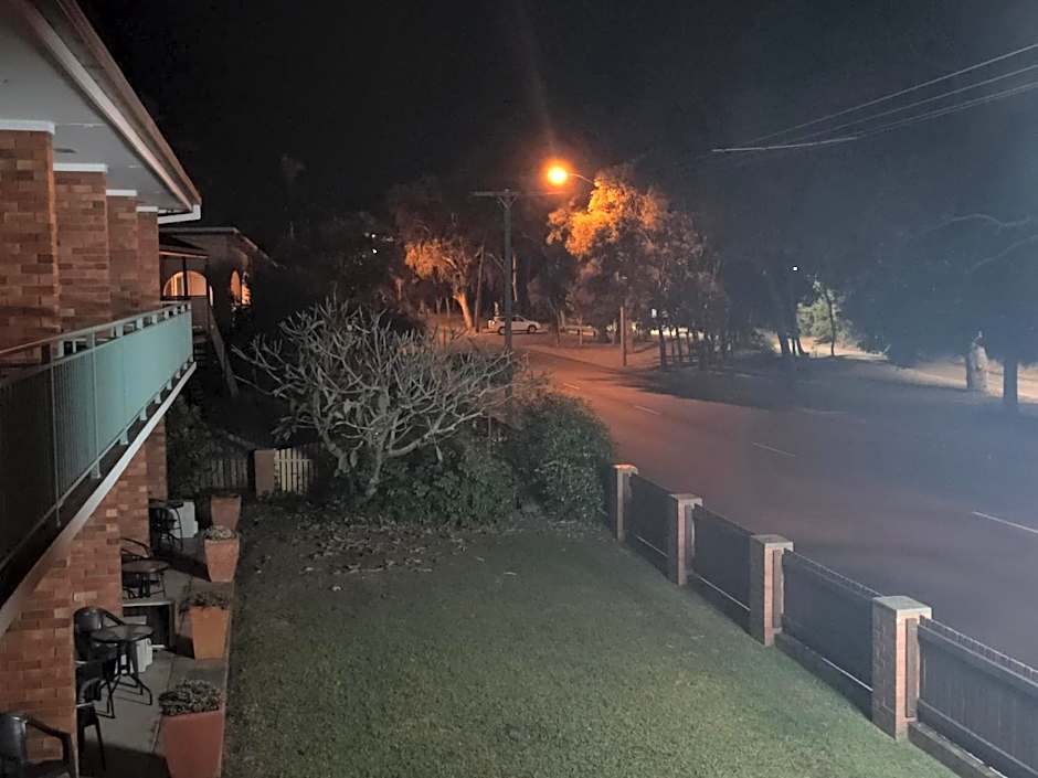 Shelly Beach Motel – Hervey Bay, IN