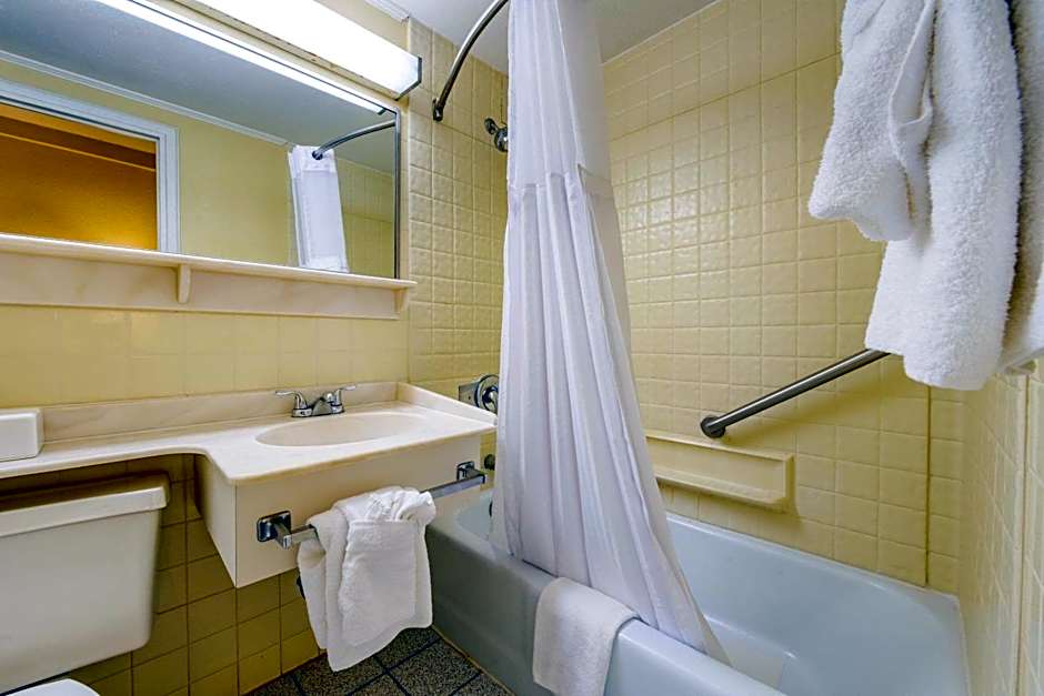 Inn at Lebanon - Hershey & Manheim area