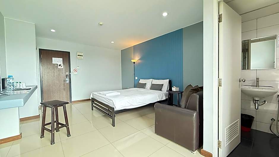 BAAN PAKNAM HOTEL