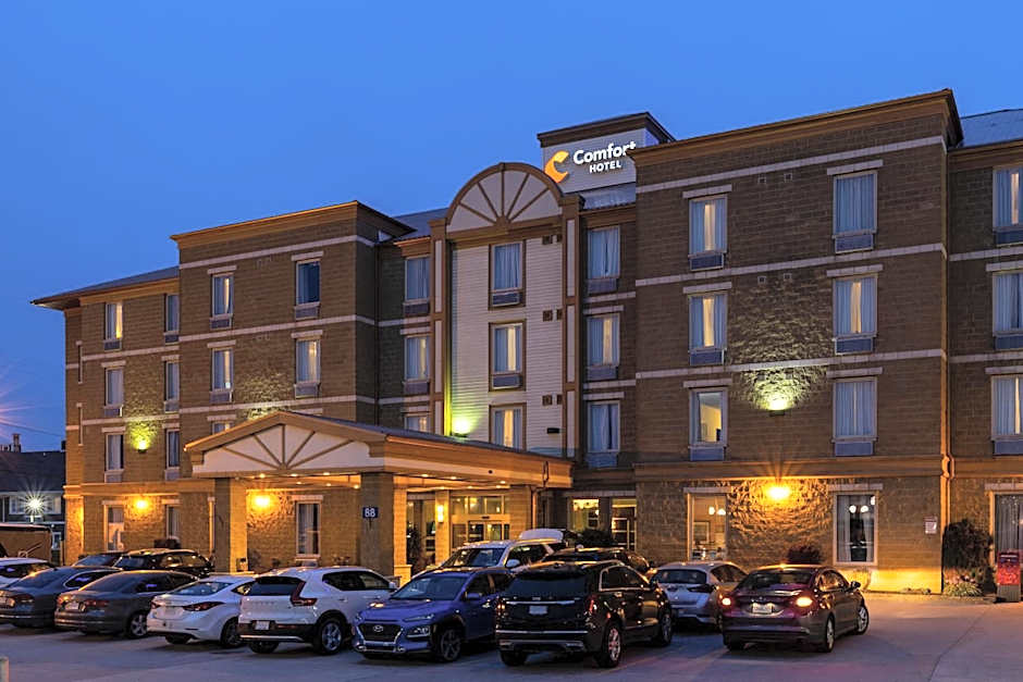 Comfort Hotel Bayer's Lake