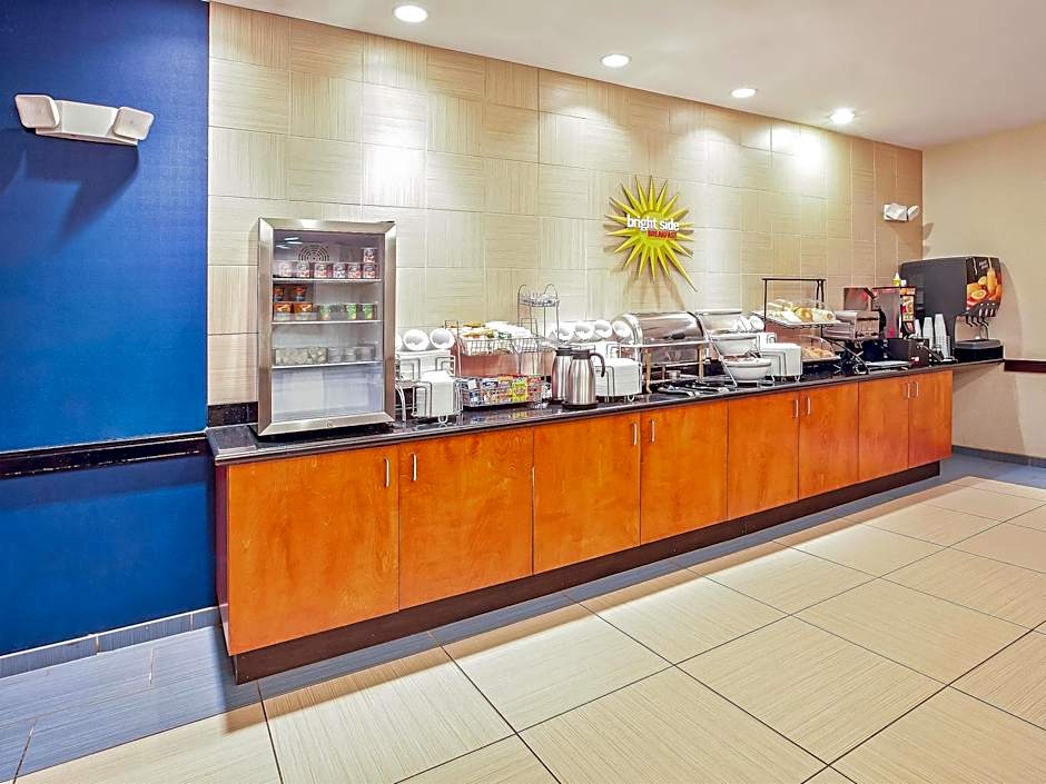 Spark by Hilton Plainfield Indianapolis Airport