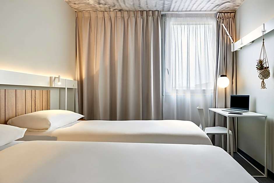 ibis Clamart Paris Velizy