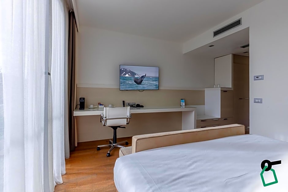 HOTIDAY Room Collection - Pisa