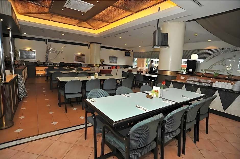 Emerald Puteri Hotel