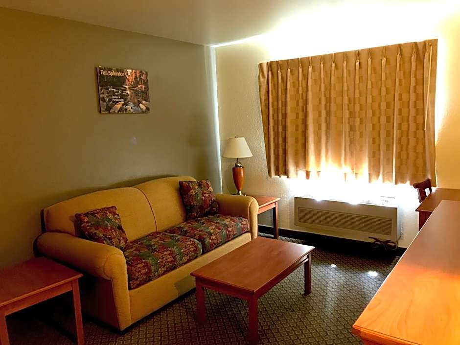 FairBridge Inn & Suites Kellogg