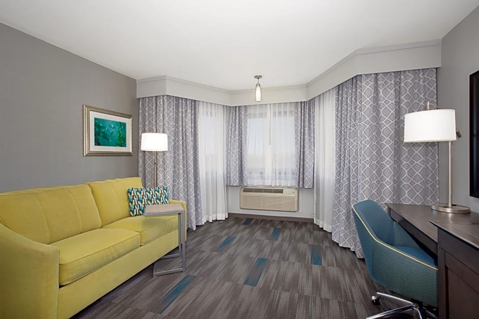 Hampton Inn Monterey