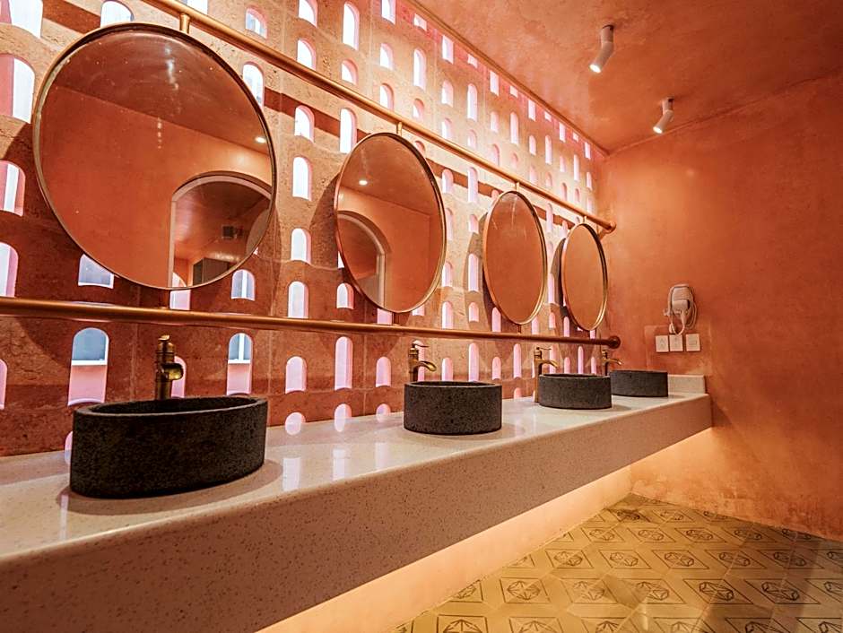 Casa Amate 61 Boutique Hostel