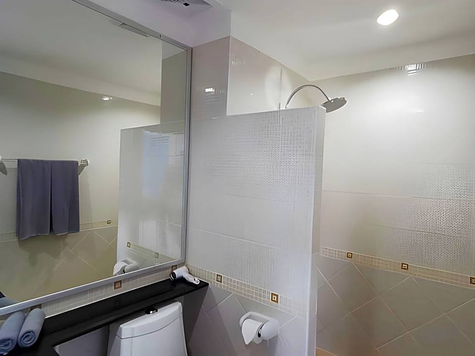 Karon Studio Apartment