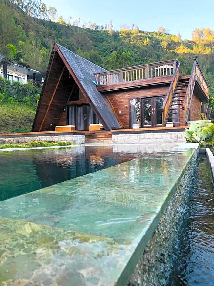 Batur Cliff Panorama