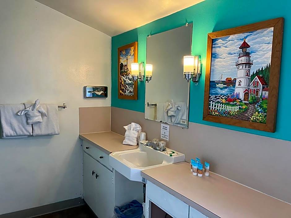 Lighthouse Inn