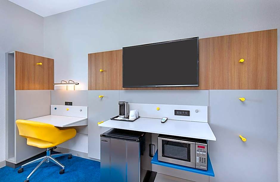 Microtel Inn & Suites By Wyndham Opelika