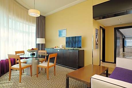 Executive Suite, 1 King