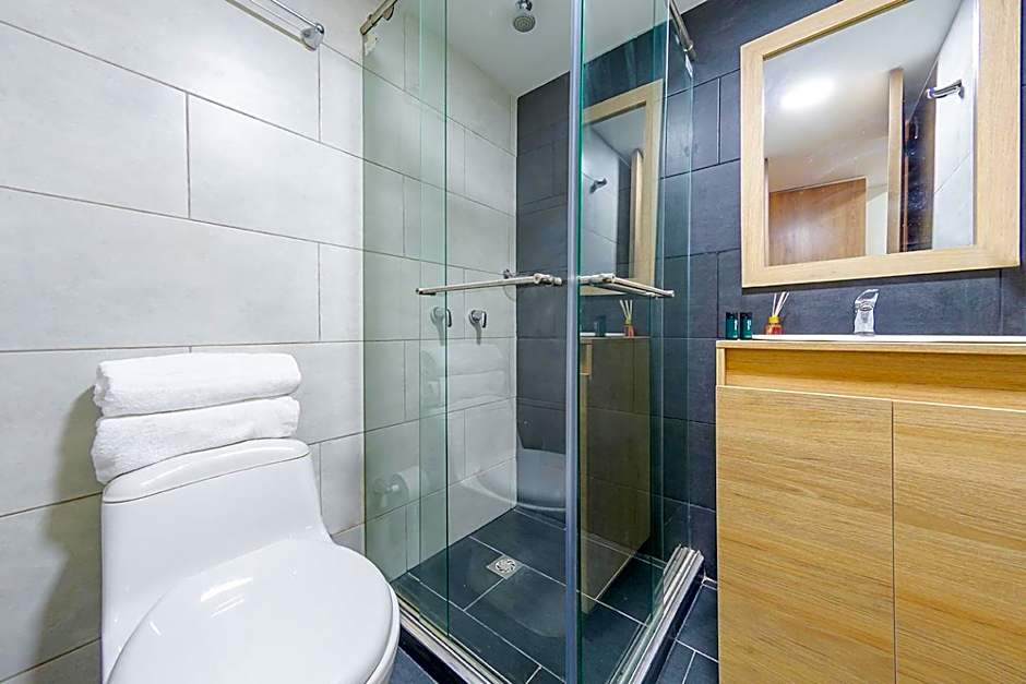 Ayenda De La Calle Real