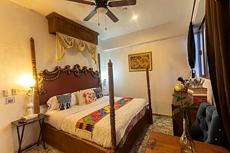 Studio with Spa Bath