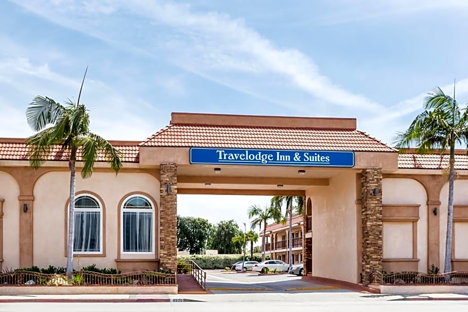 Travelodge Inn & Suites by Wyndham Bell Los Angeles Area