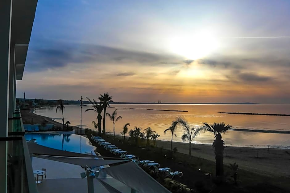 Lebay Beach Hotel