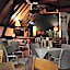 Hotel "Cafe Verkehrt" - Wellcome Motorbiker, Berufsleute und Reisende im Schwarzwald