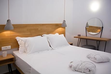 Double or Twin Room without pool access