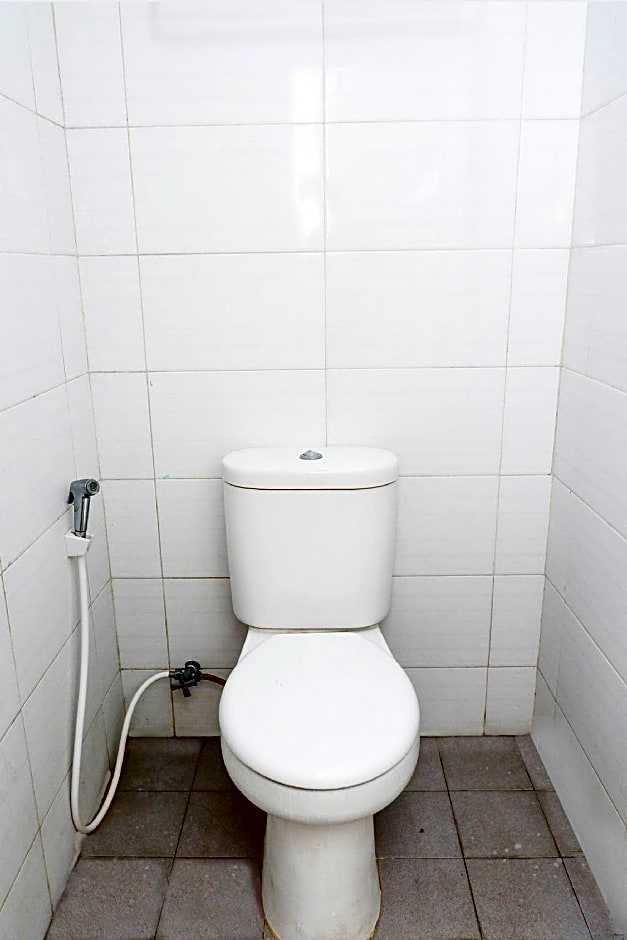 OYO 422 Achterhuis Residence