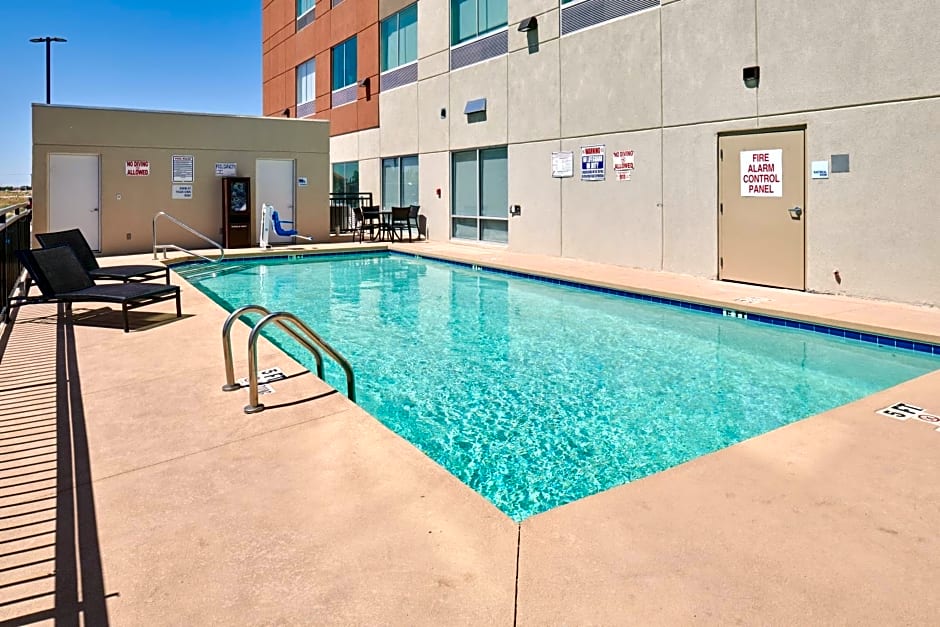Holiday Inn Express and Suites El Paso East By IHG