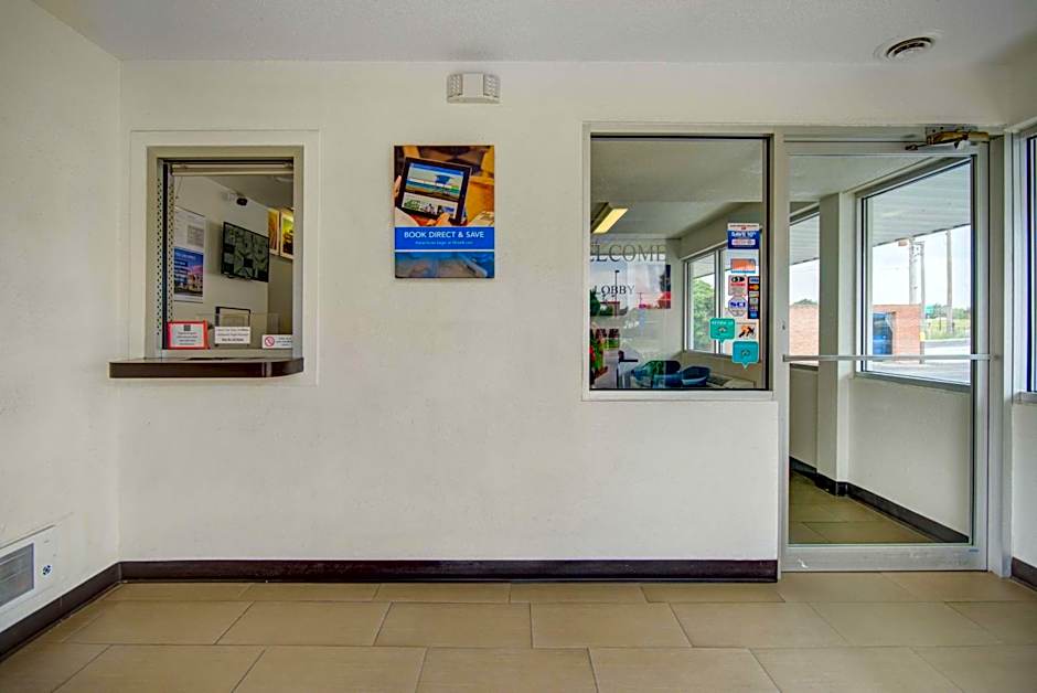 Motel 6-Lima, OH
