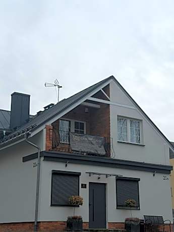 One-Bedroom Apartment with Balcony
