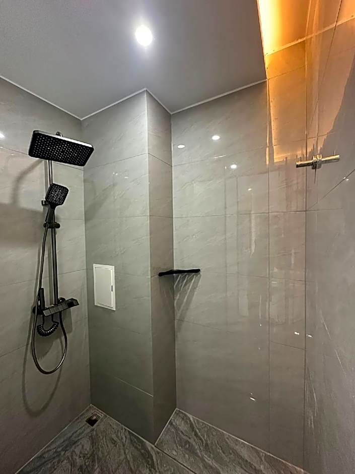 Champa Hotel