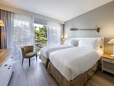 Classic Twin Room with Balcony - Inland Side