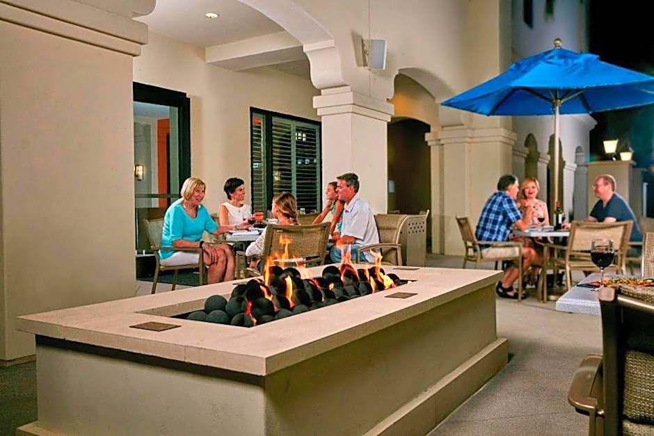 Courtyard by Marriott Anaheim Theme Park Entrance