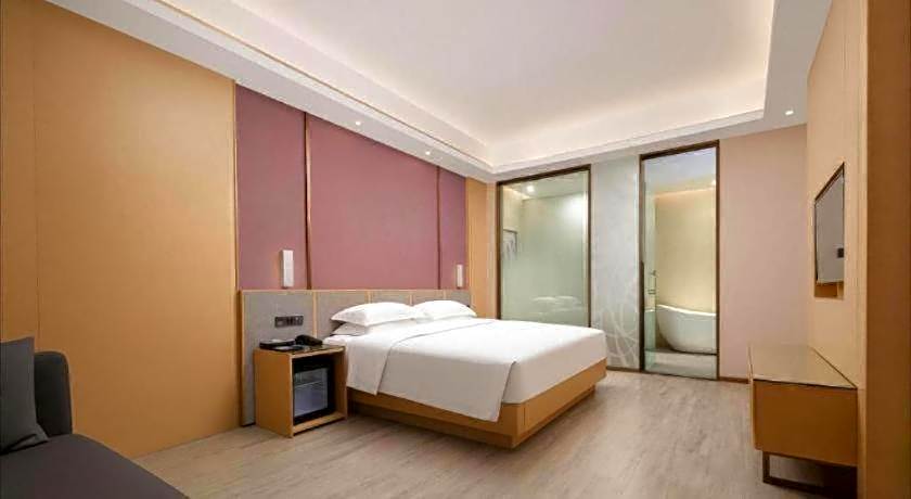 Lavande Hotels· Jingzhou Jianli