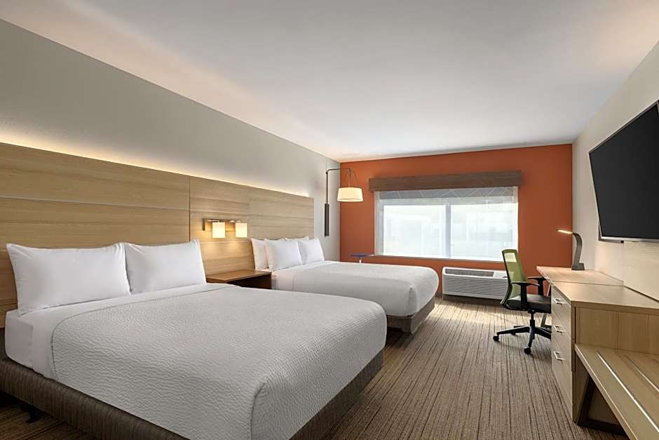 Holiday Inn Express and Suites Staunton By IHG