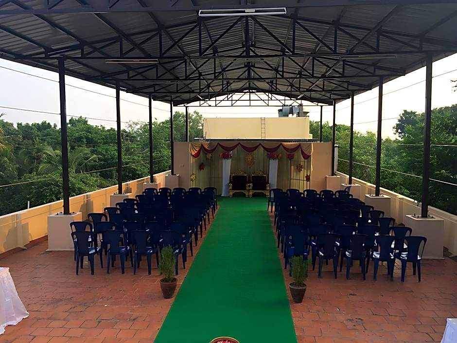 Aakash Inn Tiruvannamalai