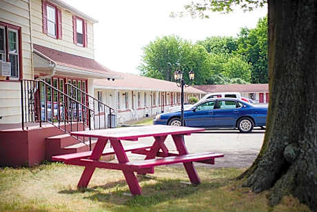 Steelhead Inn
