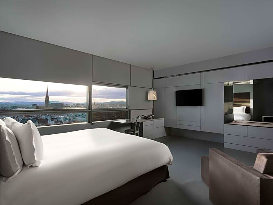 SO Vienna Hotel