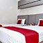 Reddoorz Plus near Makassar Town Square