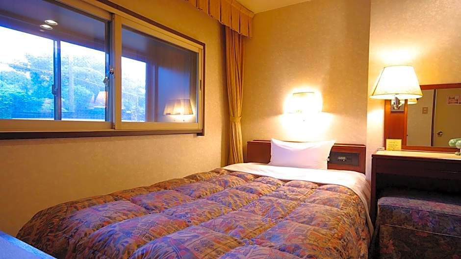 Leo Plaza Hotel