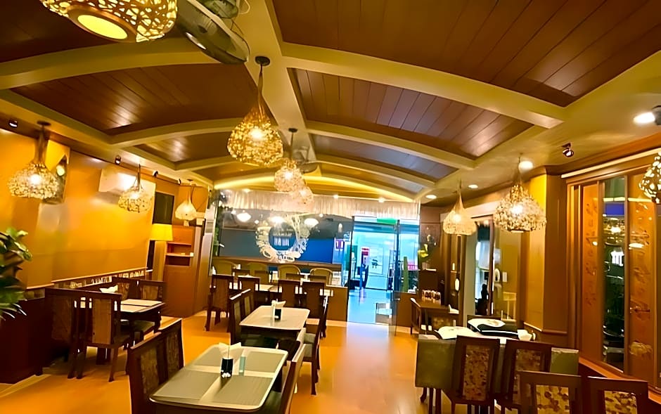 Baan Sailom Hotel Phuket - Sha Extra Plus