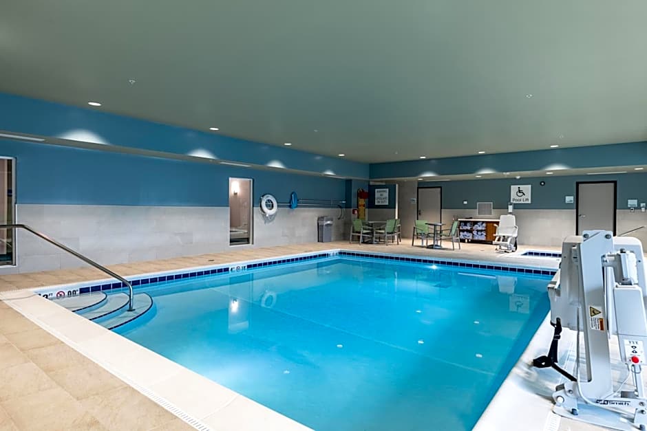 Holiday Inn Express And Suites Moundsville By IHG