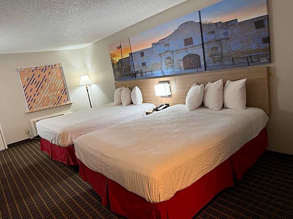 Days Inn by Wyndham San Antonio Interstate Hwy 35 North