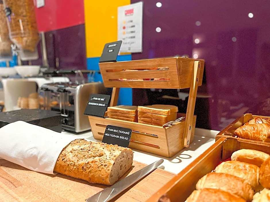 Ibis Styles Paris Tolbiac Bibliotheque