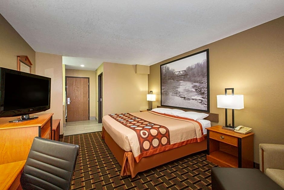 Super 8 by Wyndham Ottawa