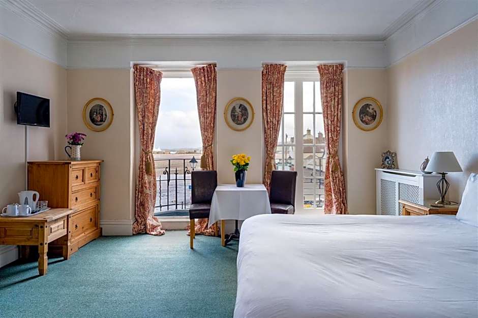 The Old Ship Aground