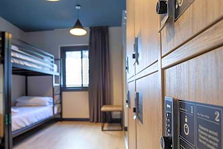 QUADRUPLE ROOM STANDARD 