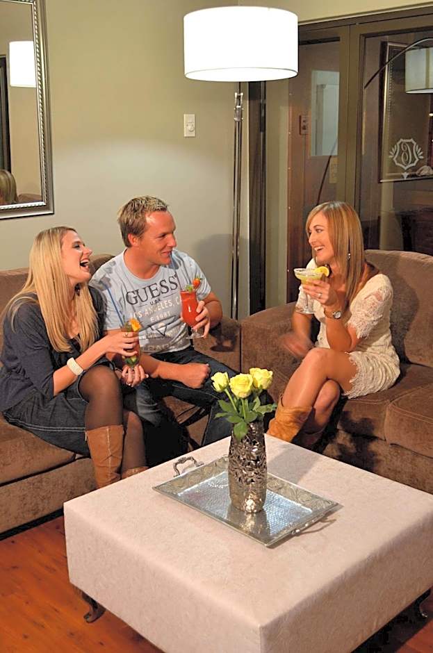 Kathu Gamagara Lodge