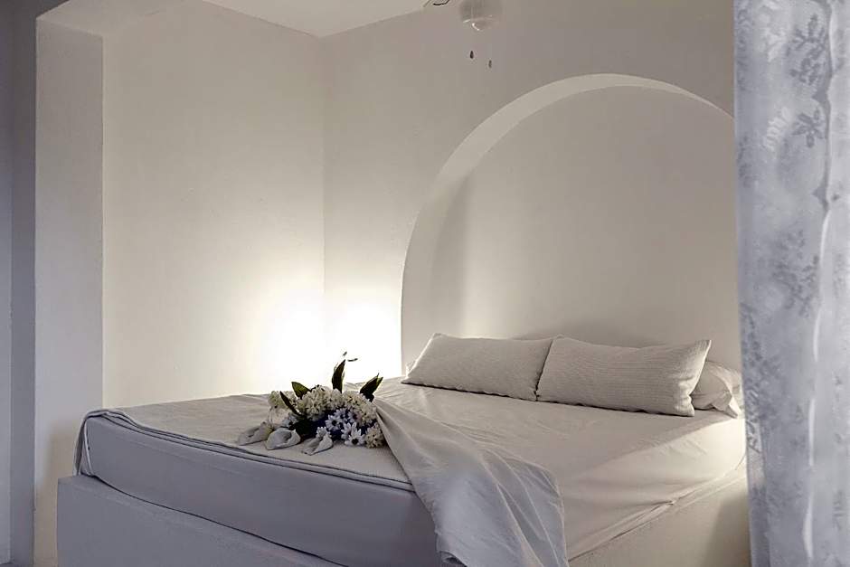 Sea Sound White Katikies