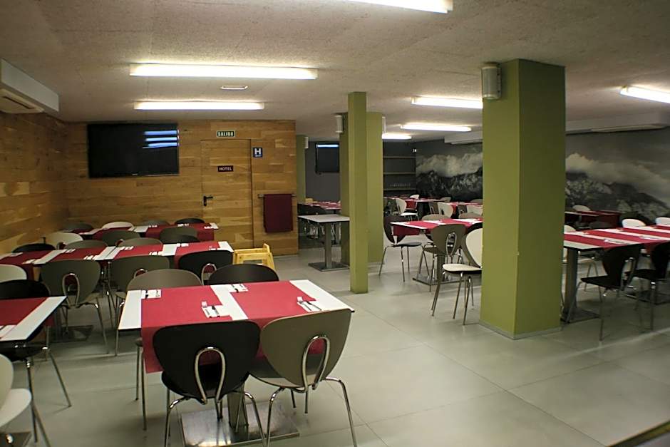 Hotel Picos De Europa