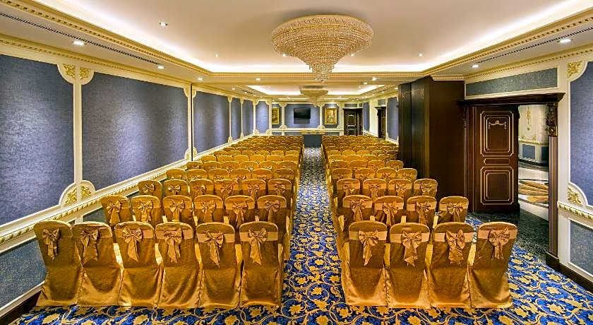 Royal Rose Abu Dhabi, a Curio Collection by Hilton Affiliated Hotel