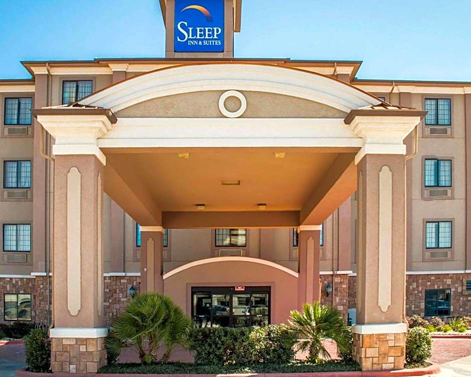 Sleep Inn And Suites At Six Flags
